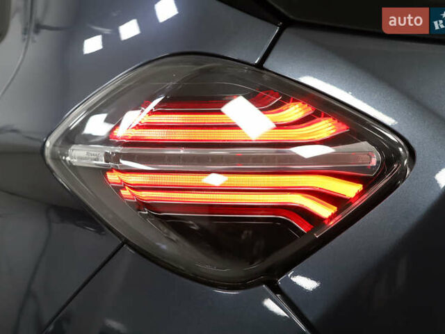 Серый Рено Зое, объемом двигателя 0 л и пробегом 28 тыс. км за 14700 $, фото 34 на Automoto.ua