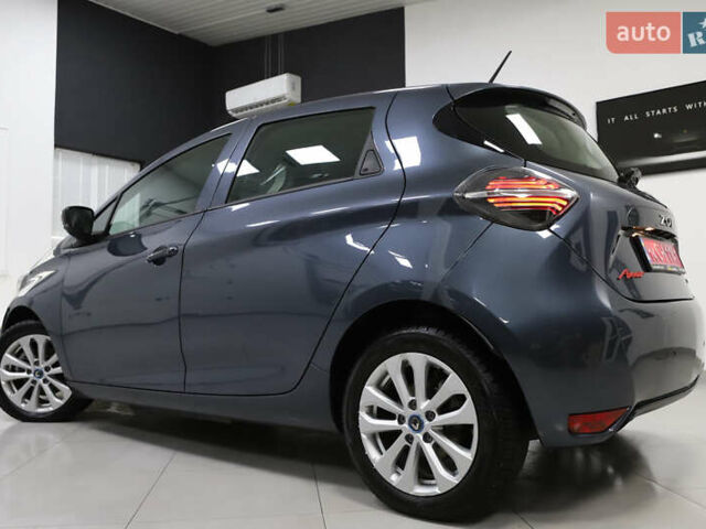 Серый Рено Зое, объемом двигателя 0 л и пробегом 28 тыс. км за 14700 $, фото 25 на Automoto.ua