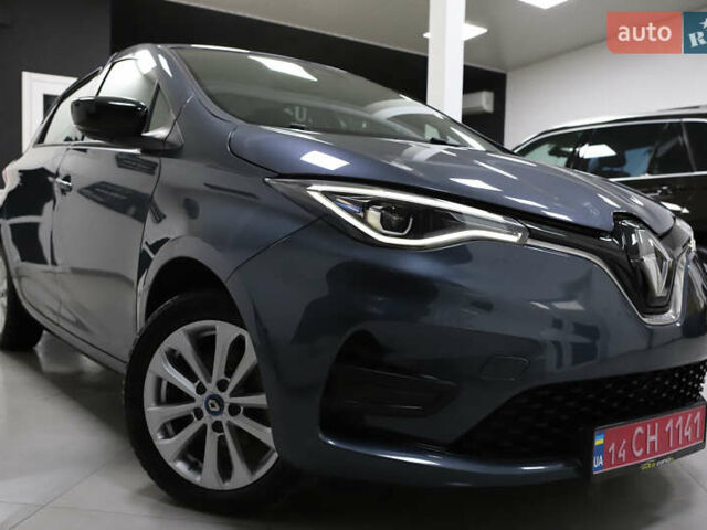 Серый Рено Зое, объемом двигателя 0 л и пробегом 28 тыс. км за 14700 $, фото 1 на Automoto.ua