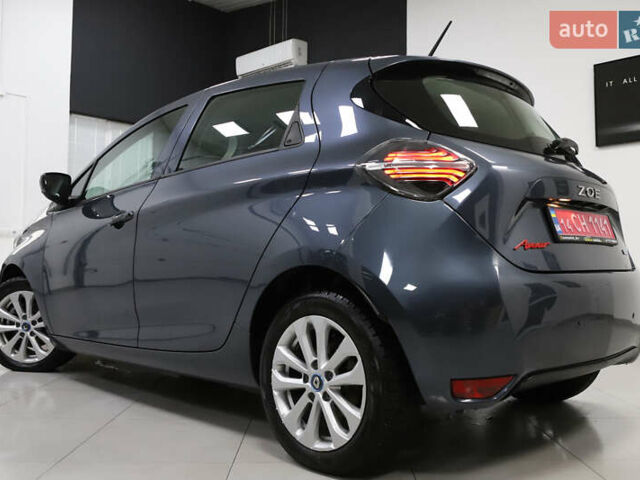 Серый Рено Зое, объемом двигателя 0 л и пробегом 28 тыс. км за 14700 $, фото 24 на Automoto.ua