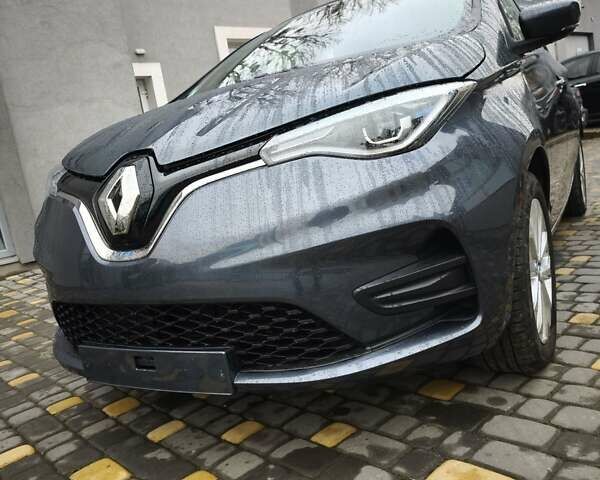 Серый Рено Зое, объемом двигателя 0 л и пробегом 23 тыс. км за 13600 $, фото 7 на Automoto.ua