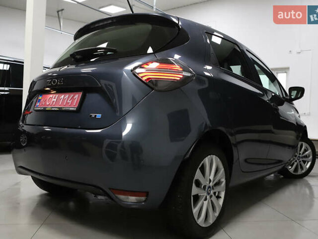 Серый Рено Зое, объемом двигателя 0 л и пробегом 28 тыс. км за 14700 $, фото 31 на Automoto.ua