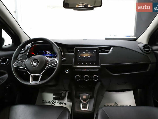 Серый Рено Зое, объемом двигателя 0 л и пробегом 28 тыс. км за 14700 $, фото 77 на Automoto.ua