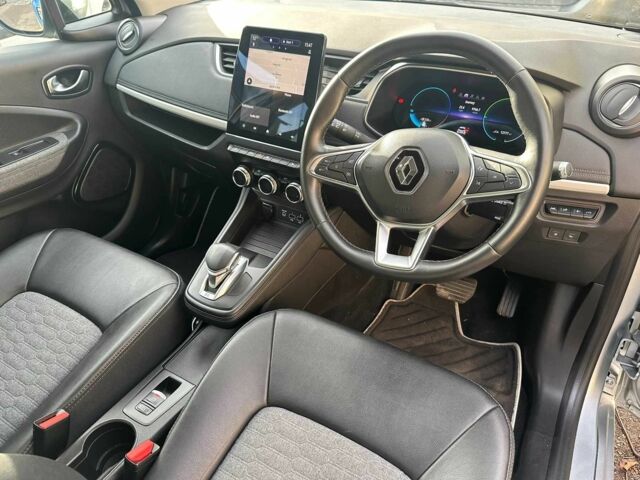 Серый Рено Зое, объемом двигателя 10 л и пробегом 20 тыс. км за 11000 $, фото 10 на Automoto.ua