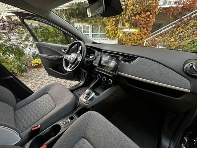 Сірий Рено Зое, об'ємом двигуна 0 л та пробігом 45 тис. км за 12750 $, фото 10 на Automoto.ua