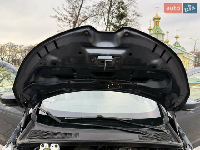 Серый Рено Зое, объемом двигателя 0 л и пробегом 45 тыс. км за 12999 $, фото 104 на Automoto.ua