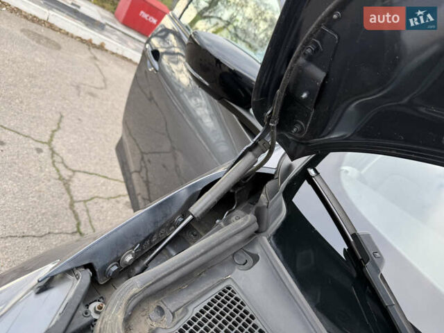 Серый Рено Зое, объемом двигателя 0 л и пробегом 45 тыс. км за 12999 $, фото 103 на Automoto.ua