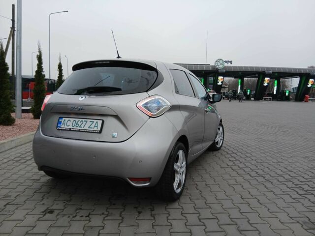 Сірий Рено Зое, об'ємом двигуна 0 л та пробігом 138 тис. км за 5500 $, фото 8 на Automoto.ua