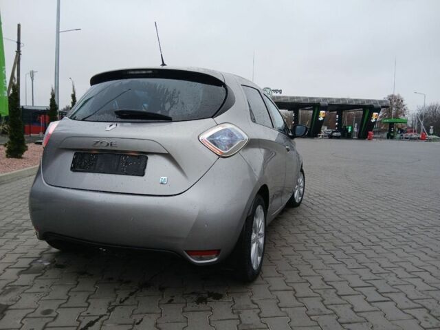 Сірий Рено Зое, об'ємом двигуна 0 л та пробігом 88 тис. км за 6500 $, фото 6 на Automoto.ua