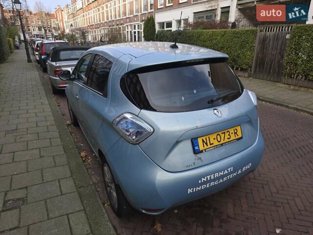 Синий Рено Зое, объемом двигателя 0 л и пробегом 110 тыс. км за 4200 $, фото 2 на Automoto.ua