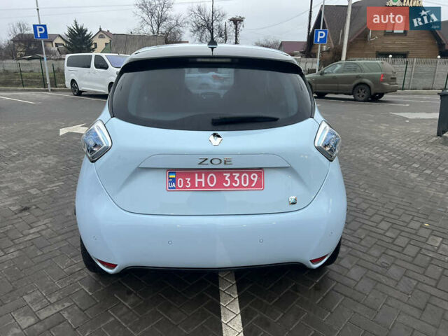 Синий Рено Зое, объемом двигателя 0 л и пробегом 63 тыс. км за 6800 $, фото 4 на Automoto.ua