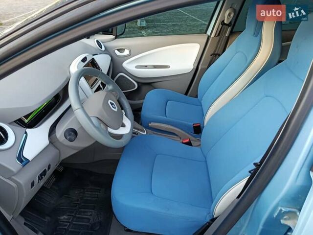 Рено Зое 2013 в Львове на Automoto.ua Синий Рено Зое, объемом двигателя 0 л и пробегом 94 тыс. км за 6150 $, фото 13 на Automoto.ua