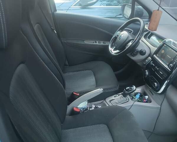 Синий Рено Зое, объемом двигателя 0 л и пробегом 479 тыс. км за 3999 $, фото 9 на Automoto.ua