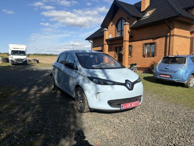 Синий Рено Зое, объемом двигателя 0 л и пробегом 140 тыс. км за 3600 $, фото 1 на Automoto.ua