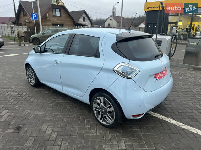 Синий Рено Зое, объемом двигателя 0 л и пробегом 63 тыс. км за 6800 $, фото 3 на Automoto.ua