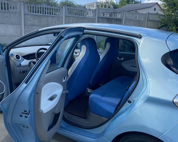 Синій Рено Зое, об'ємом двигуна 0 л та пробігом 100 тис. км за 6800 $, фото 5 на Automoto.ua