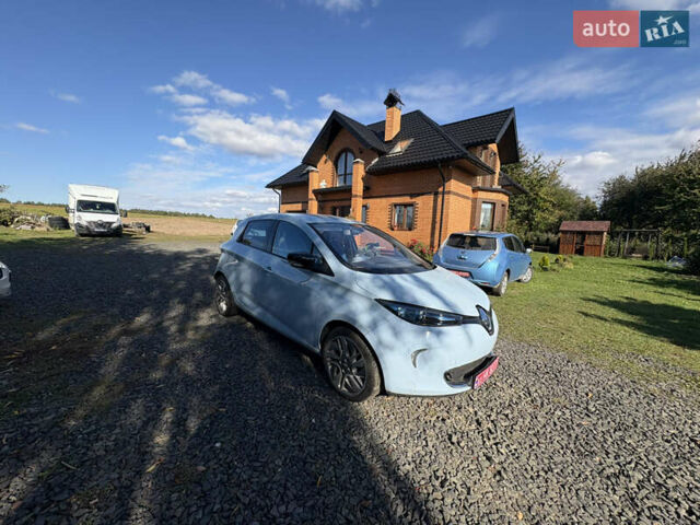 Синий Рено Зое, объемом двигателя 0 л и пробегом 140 тыс. км за 3600 $, фото 11 на Automoto.ua