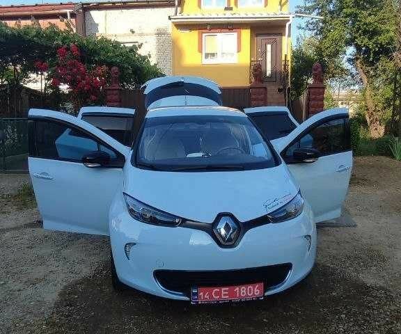 Синий Рено Зое, объемом двигателя 0 л и пробегом 96 тыс. км за 7000 $, фото 10 на Automoto.ua