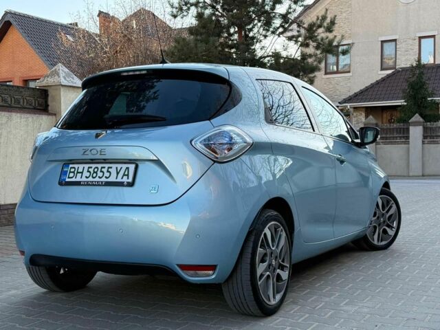 Синий Рено Зое, объемом двигателя 0 л и пробегом 108 тыс. км за 7400 $, фото 13 на Automoto.ua