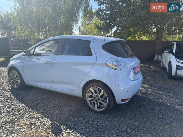 Синий Рено Зое, объемом двигателя 0 л и пробегом 140 тыс. км за 3600 $, фото 6 на Automoto.ua