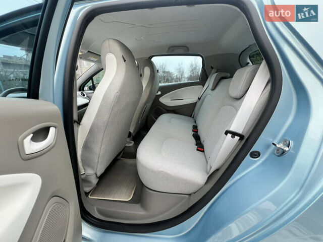 Синій Рено Зое, об'ємом двигуна 0 л та пробігом 108 тис. км за 7400 $, фото 14 на Automoto.ua