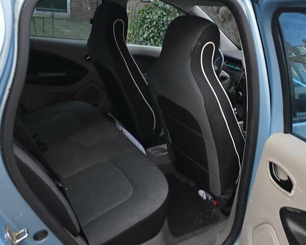 Синій Рено Зое, об'ємом двигуна 0 л та пробігом 110 тис. км за 4730 $, фото 3 на Automoto.ua