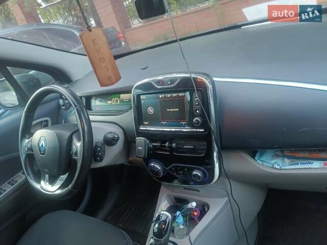 Синий Рено Зое, объемом двигателя 0 л и пробегом 479 тыс. км за 3999 $, фото 7 на Automoto.ua