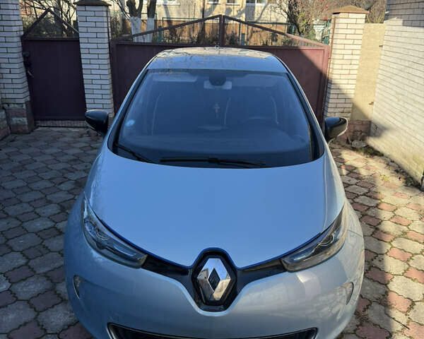 Синий Рено Зое, объемом двигателя 0 л и пробегом 180 тыс. км за 8500 $, фото 1 на Automoto.ua