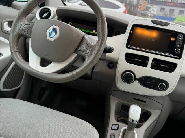 Синий Рено Зое, объемом двигателя 0 л и пробегом 118 тыс. км за 5900 $, фото 12 на Automoto.ua