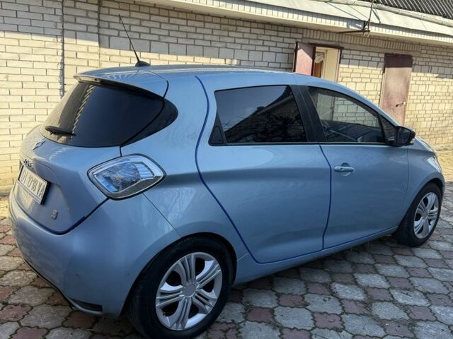 Синий Рено Зое, объемом двигателя 0 л и пробегом 180 тыс. км за 8500 $, фото 1 на Automoto.ua