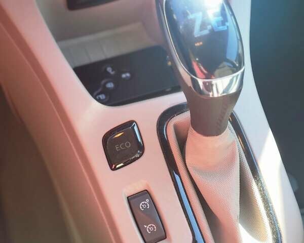 Синий Рено Зое, объемом двигателя 0 л и пробегом 87 тыс. км за 6700 $, фото 1 на Automoto.ua