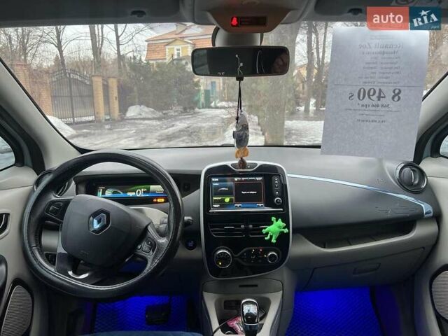 Синий Рено Зое, объемом двигателя 0 л и пробегом 283 тыс. км за 8490 $, фото 18 на Automoto.ua