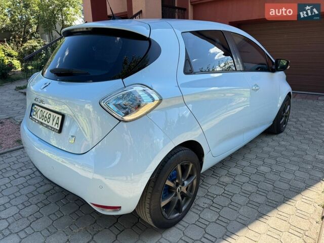 Синій Рено Зое, об'ємом двигуна 0 л та пробігом 158 тис. км за 6700 $, фото 15 на Automoto.ua