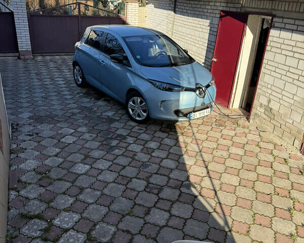 Синий Рено Зое, объемом двигателя 0 л и пробегом 180 тыс. км за 8500 $, фото 10 на Automoto.ua