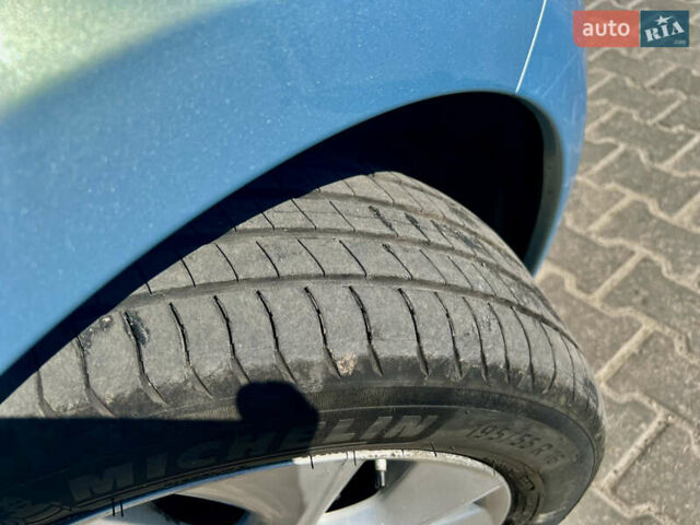 Синій Рено Зое, об'ємом двигуна 0 л та пробігом 122 тис. км за 7998 $, фото 26 на Automoto.ua