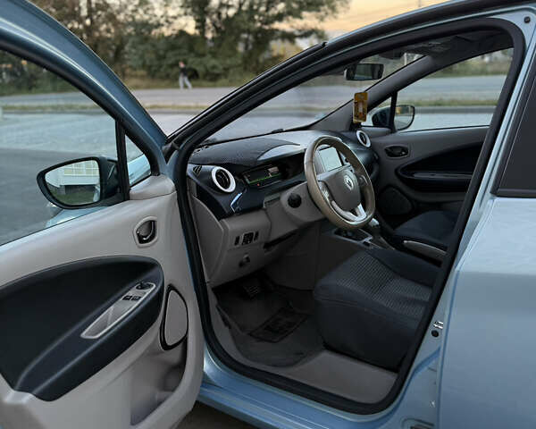Синій Рено Зое, об'ємом двигуна 0 л та пробігом 164 тис. км за 7100 $, фото 8 на Automoto.ua