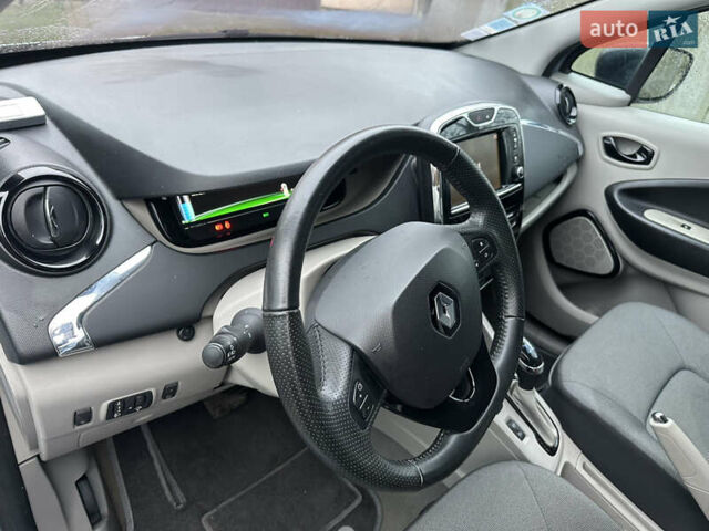 Синий Рено Зое, объемом двигателя 0 л и пробегом 22 тыс. км за 7599 $, фото 16 на Automoto.ua