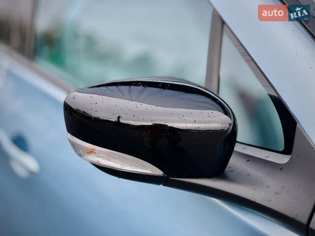 Рено Зое 2015 в Тернополе на Automoto.ua Синий Рено Зое, объемом двигателя 0 л и пробегом 98 тыс. км за 7800 $, фото 8 на Automoto.ua