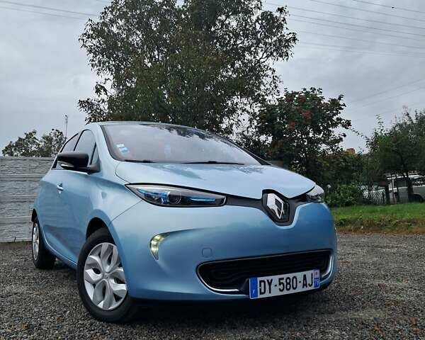 Синий Рено Зое, объемом двигателя 0 л и пробегом 72 тыс. км за 7000 $, фото 3 на Automoto.ua