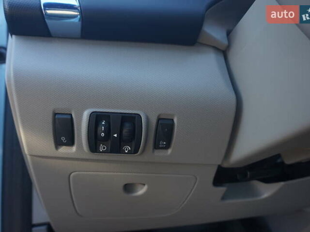 Синій Рено Зое, об'ємом двигуна 0 л та пробігом 115 тис. км за 7000 $, фото 29 на Automoto.ua