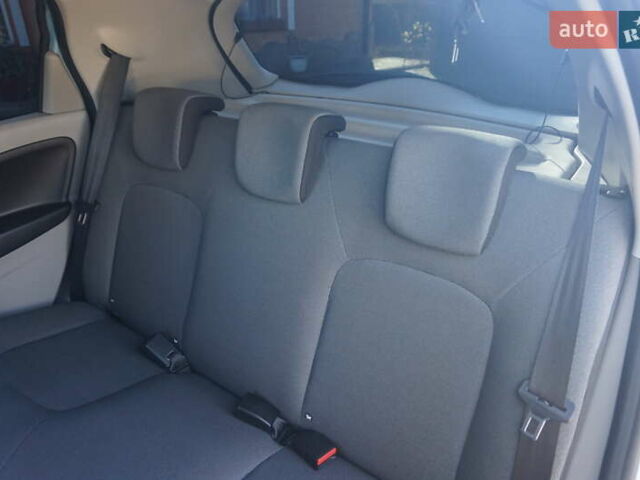 Синій Рено Зое, об'ємом двигуна 0 л та пробігом 115 тис. км за 7000 $, фото 47 на Automoto.ua