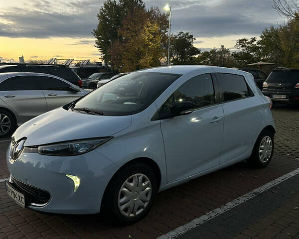 Рено Зое 2015 в Киеве на Automoto.ua Синий Рено Зое, объемом двигателя 0 л и пробегом 53 тыс. км за 6799 $, фото 6 на Automoto.ua