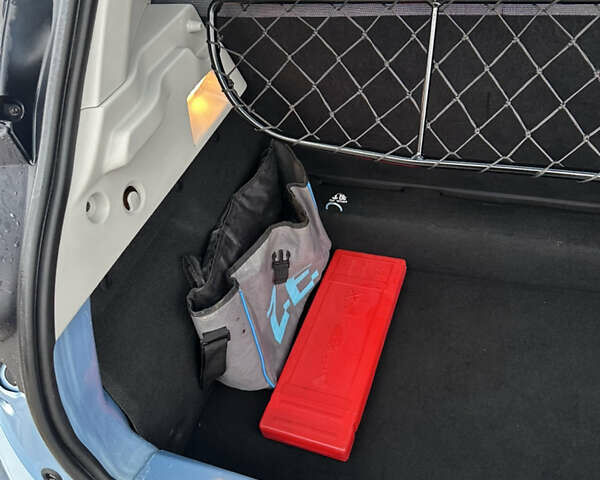 Синій Рено Зое, об'ємом двигуна 0 л та пробігом 100 тис. км за 6000 $, фото 25 на Automoto.ua