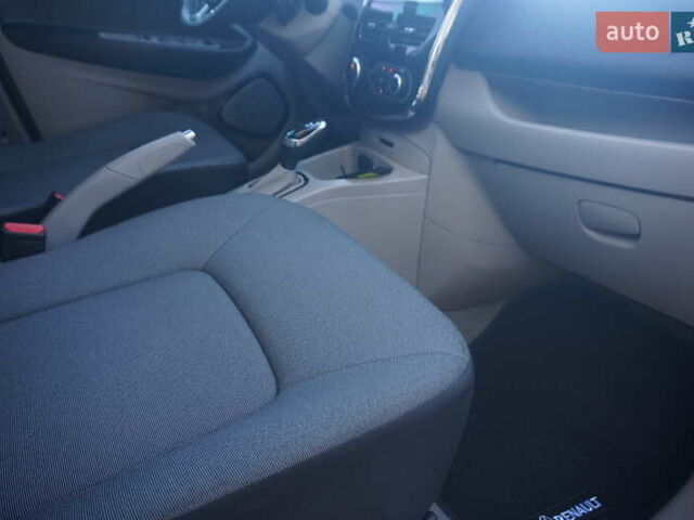 Синій Рено Зое, об'ємом двигуна 0 л та пробігом 115 тис. км за 7000 $, фото 39 на Automoto.ua