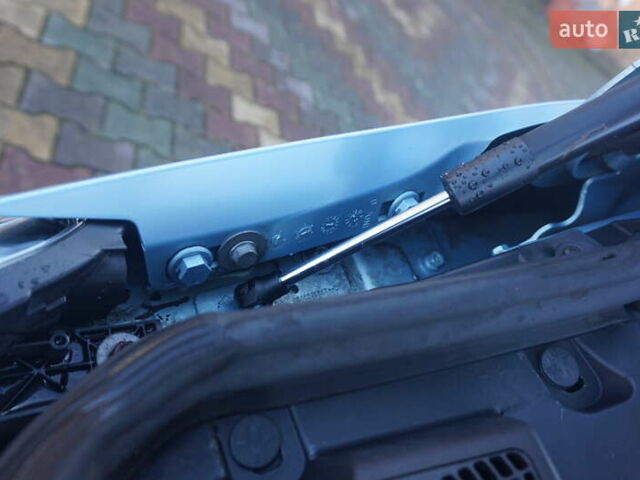 Синій Рено Зое, об'ємом двигуна 0 л та пробігом 115 тис. км за 7000 $, фото 57 на Automoto.ua