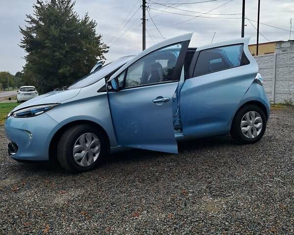 Синий Рено Зое, объемом двигателя 0 л и пробегом 72 тыс. км за 7000 $, фото 7 на Automoto.ua