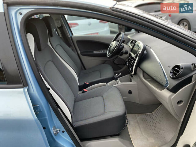Синій Рено Зое, об'ємом двигуна 0 л та пробігом 67 тис. км за 6900 $, фото 42 на Automoto.ua