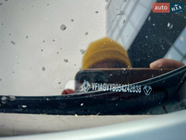 Рено Зое 2015 в Тернополе на Automoto.ua Синий Рено Зое, объемом двигателя 0 л и пробегом 98 тыс. км за 7800 $, фото 12 на Automoto.ua