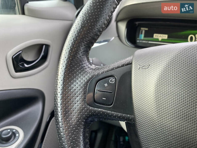 Синій Рено Зое, об'ємом двигуна 0 л та пробігом 67 тис. км за 6900 $, фото 57 на Automoto.ua