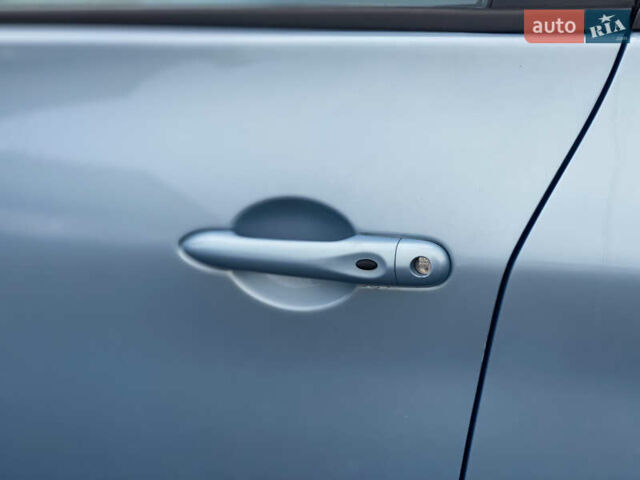 Синій Рено Зое, об'ємом двигуна 0 л та пробігом 67 тис. км за 6900 $, фото 18 на Automoto.ua